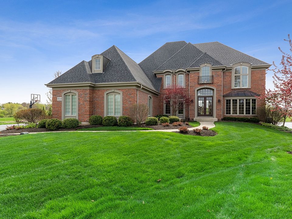 1st image of 39W165 Long Meadow Ln