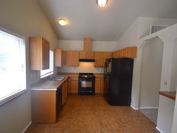 2nd image of 12006 140th St Ct E