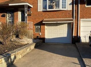 10817 Hawley Rd, Philadelphia, PA 19154