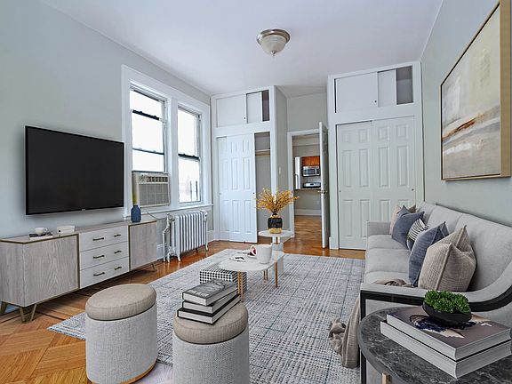 5th image of 3061 35th St