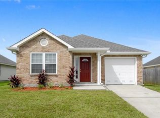 9012 N Chante Ct, Westwego, LA 70094