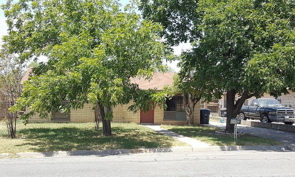 2nd image of 1855 Wedgefield Dr