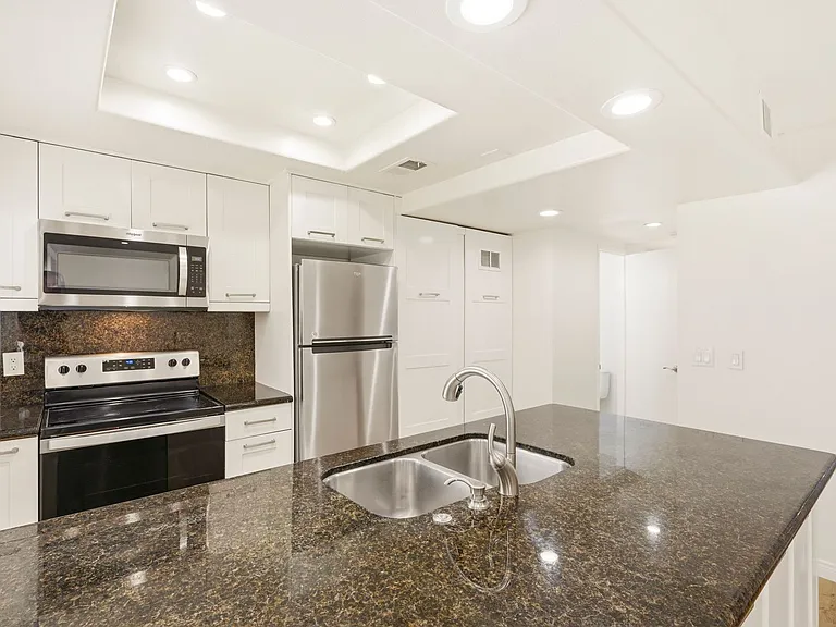 839 Del Mar Downs Rd #D — Photo 7