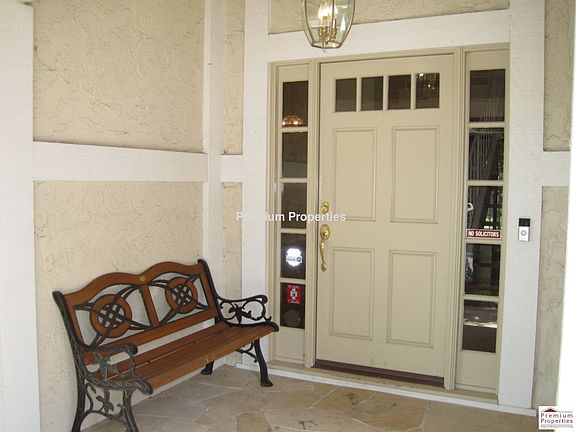 2nd image of 1958 Amesbury Ct