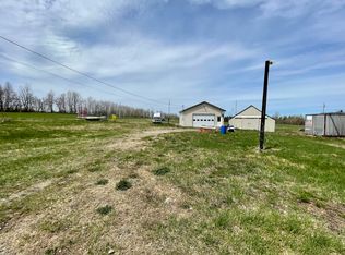 40 Coffin Rd, Springfield, ME 04487