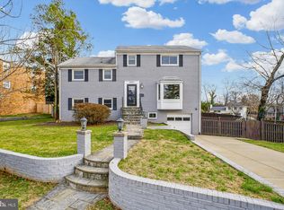 6001 Marquette Ter, Bethesda, MD 20817