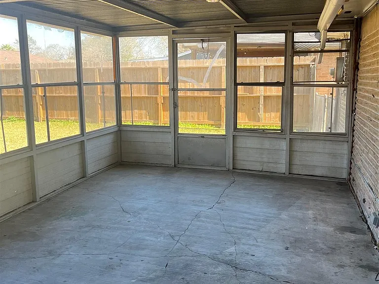 10822 Langdon Ln — Photo 6