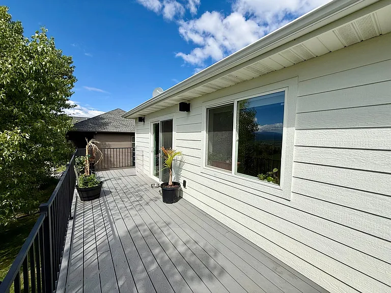 6465 Macarthur Dr — Photo 16