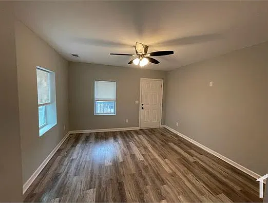 3 bed, 1083 sqft, $2,235 — Photo 4