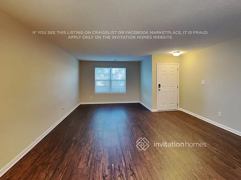 4403 Staffordshire Ln — Photo 4