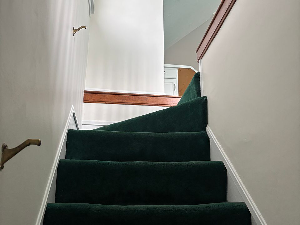 1st image of 133 Vernon St #3