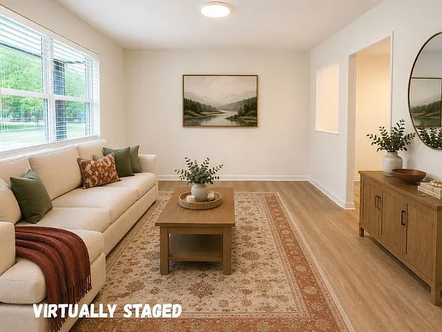 3 bed, 2.0 bath, 1143 sqft, $2,050 — Photo 2