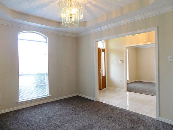 4th image of 3513 Lake Palourde Dr