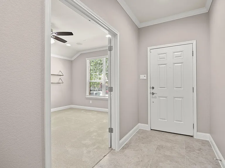 3508 De Torres Cir — Photo 2