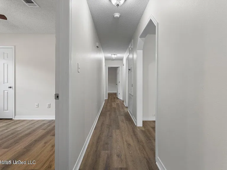 8909 Mermaid Ave — Photo 11