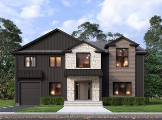 555 Marian Court, East Meadow, NY