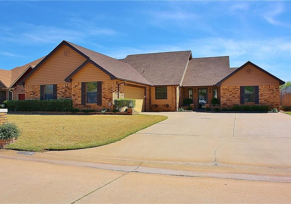1st image of 1316 SW 109th Pl