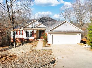 15 Cambria Dr, Bella Vista, AR 72715