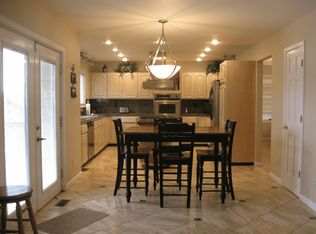 5648 S Rifle Ct, Centennial, CO 80015