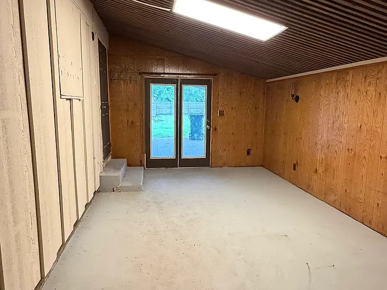 101 McKinley Cir — Photo 16