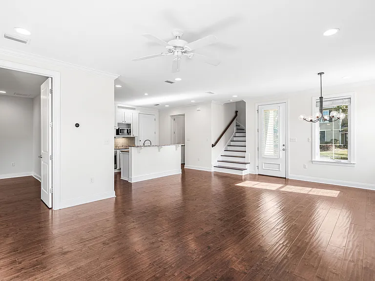 143 Christian Dr — Photo 20