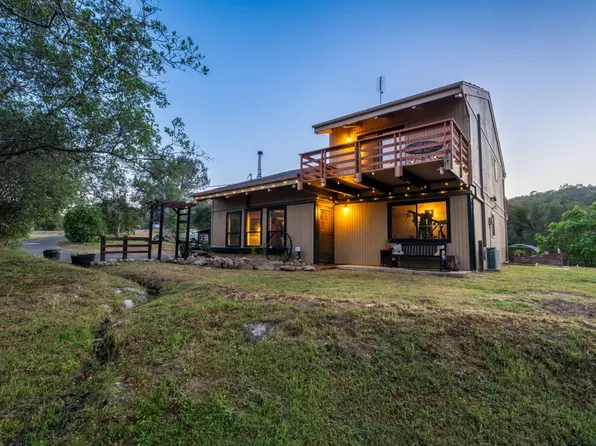 30088 Tioga Dr, Coarsegold, CA 93614