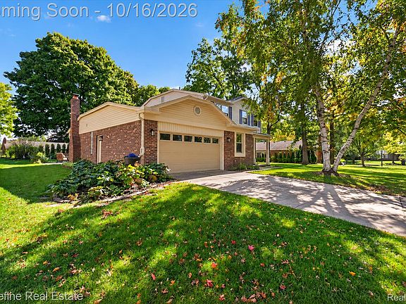 2nd image of 23430 Winthrop Ct