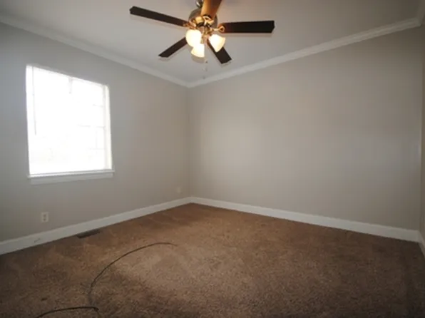 1028 Hurst St, Chattanooga, TN 37412