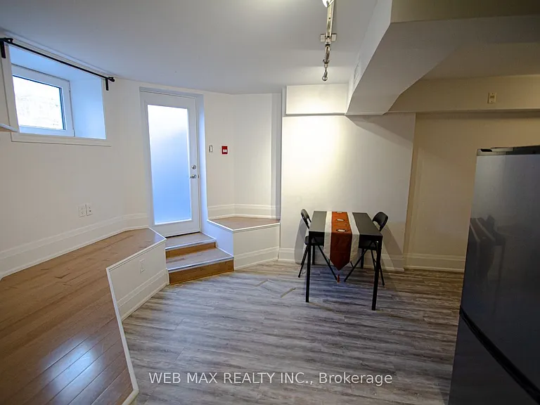 328 Brunswick Ave — Photo 2