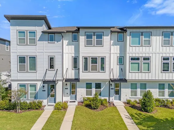 8570 Warburg Aly, Orlando, FL 32827