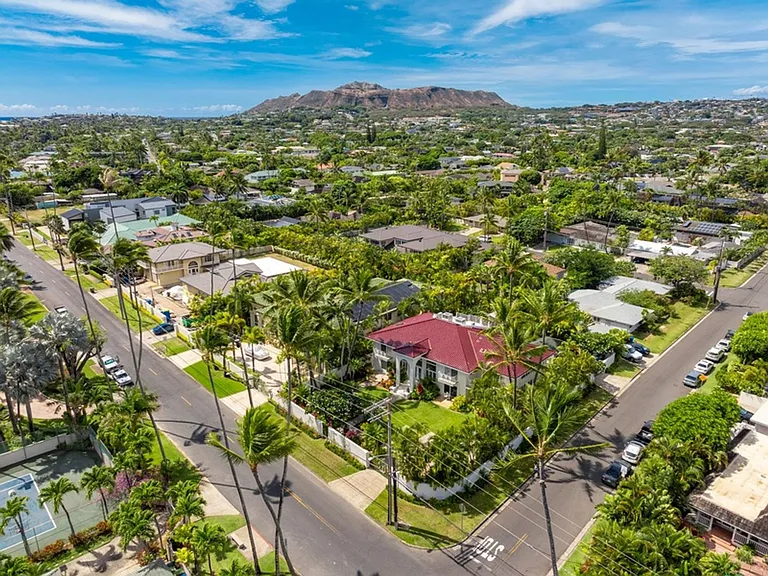 4818 Kahala Ave — Photo 42