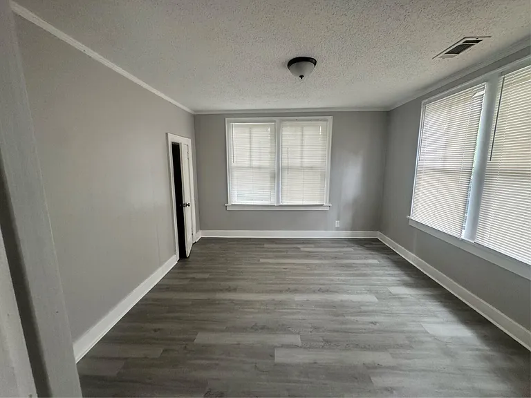 719 Craft Rd — Photo 3