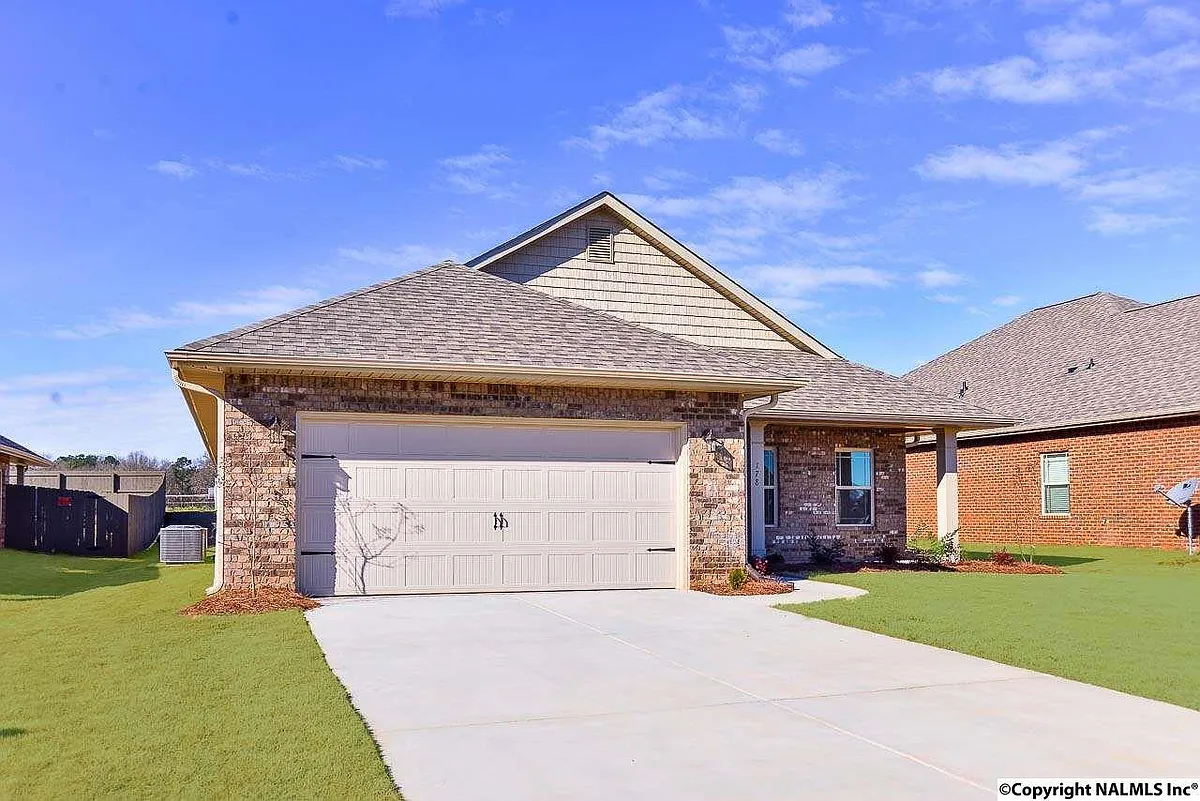 Building Photo - 178 Kenton Ln