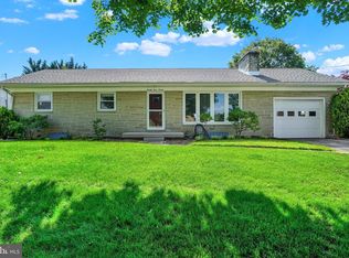 2320 Sycamore Rd, York, PA 17408