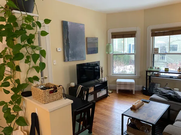 26 Shepard St #C-1, Cambridge, MA 02138