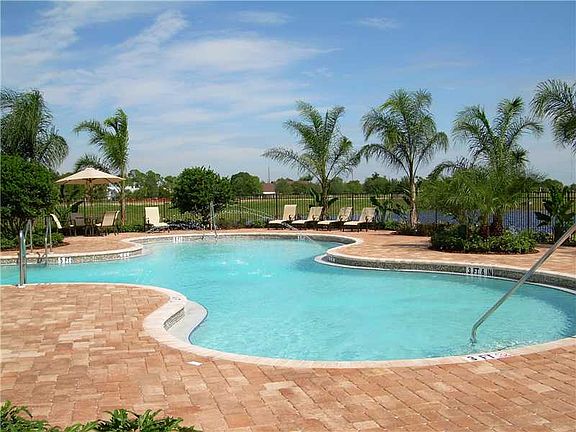 3rd image of 23301 Collina Way Unit 114