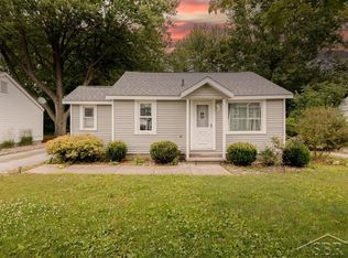 1312 Bayliss St, Midland, MI 48640