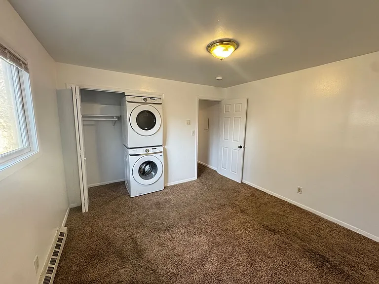 Cedar Terrace Apartments! — Photo 10