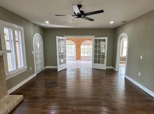 1501 N Jackson St, Palestine, TX 75803