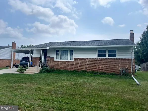 3405 Hawthorne Dr, Camp Hill, PA 17011