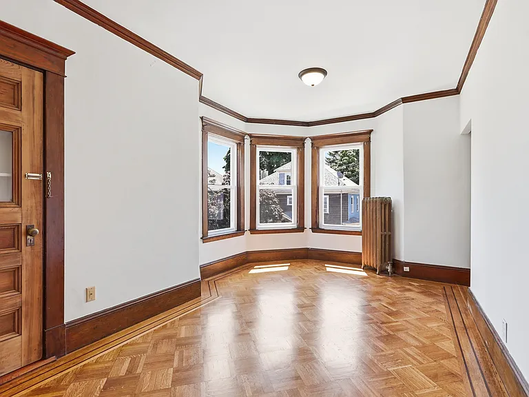 21 James St #2S — Photo 7