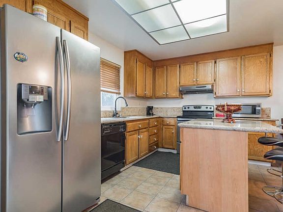 4th image of 726 Creekfield Dr