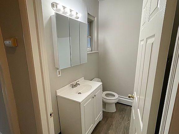 3rd image of 203 Spruce St