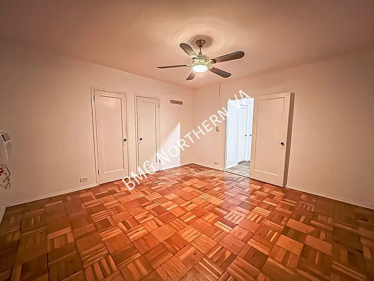 3592 Martha Custis Dr #303 — Photo 12