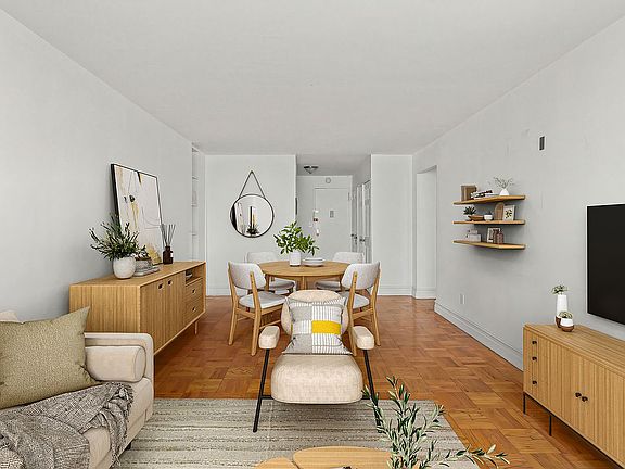 3rd image of 211 E 53rd St APT 6-A