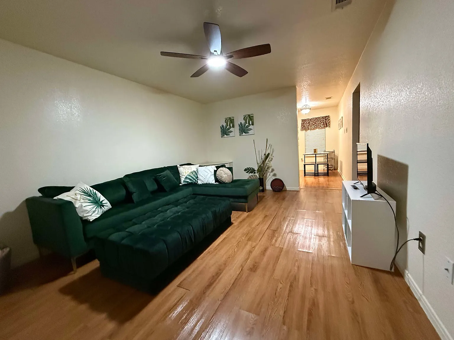 2 bed, 895 sqft, $800 — Photo 2