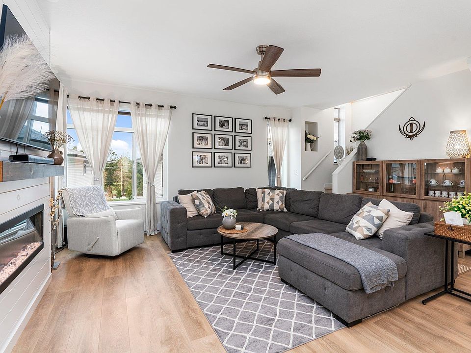 1st image of 15235 Sitka Dr #41