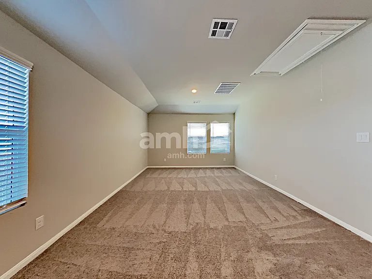 2712 Iberia Ct — Photo 9