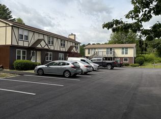 918 Flanders Rd #11392142, Henniker, NH 03242