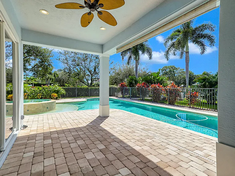 7186 SW Quiet River Ct — Photo 36